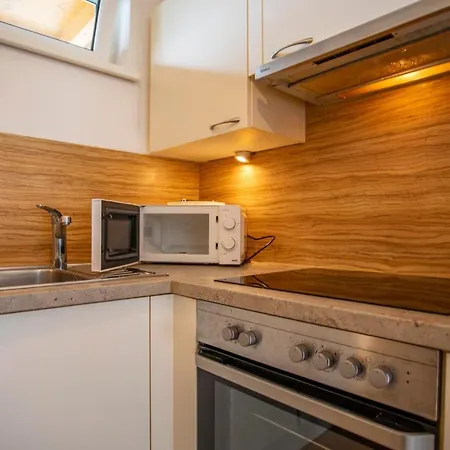 Central + Free Parking Spot Apartmán