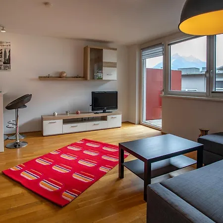 Central + Free Parking Spot Apartmán *