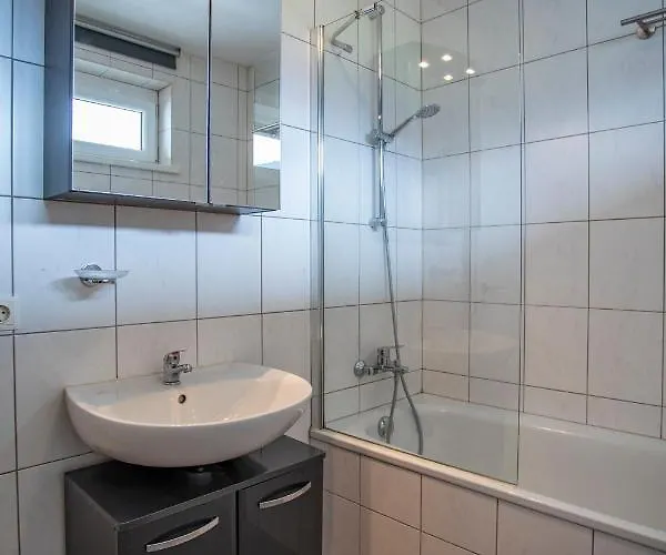 Apartmán Central + Free Parking Spot